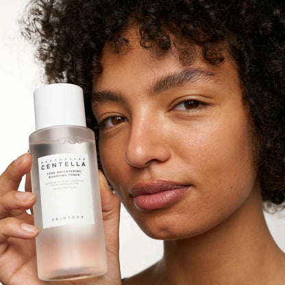 SKIN1004 Madagascar Centella Tone Brightening Boosting Toner 210 ml